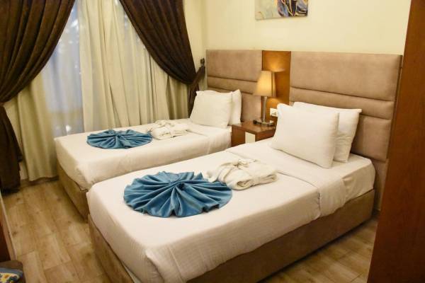 Double Room with Pool View - Accommodation